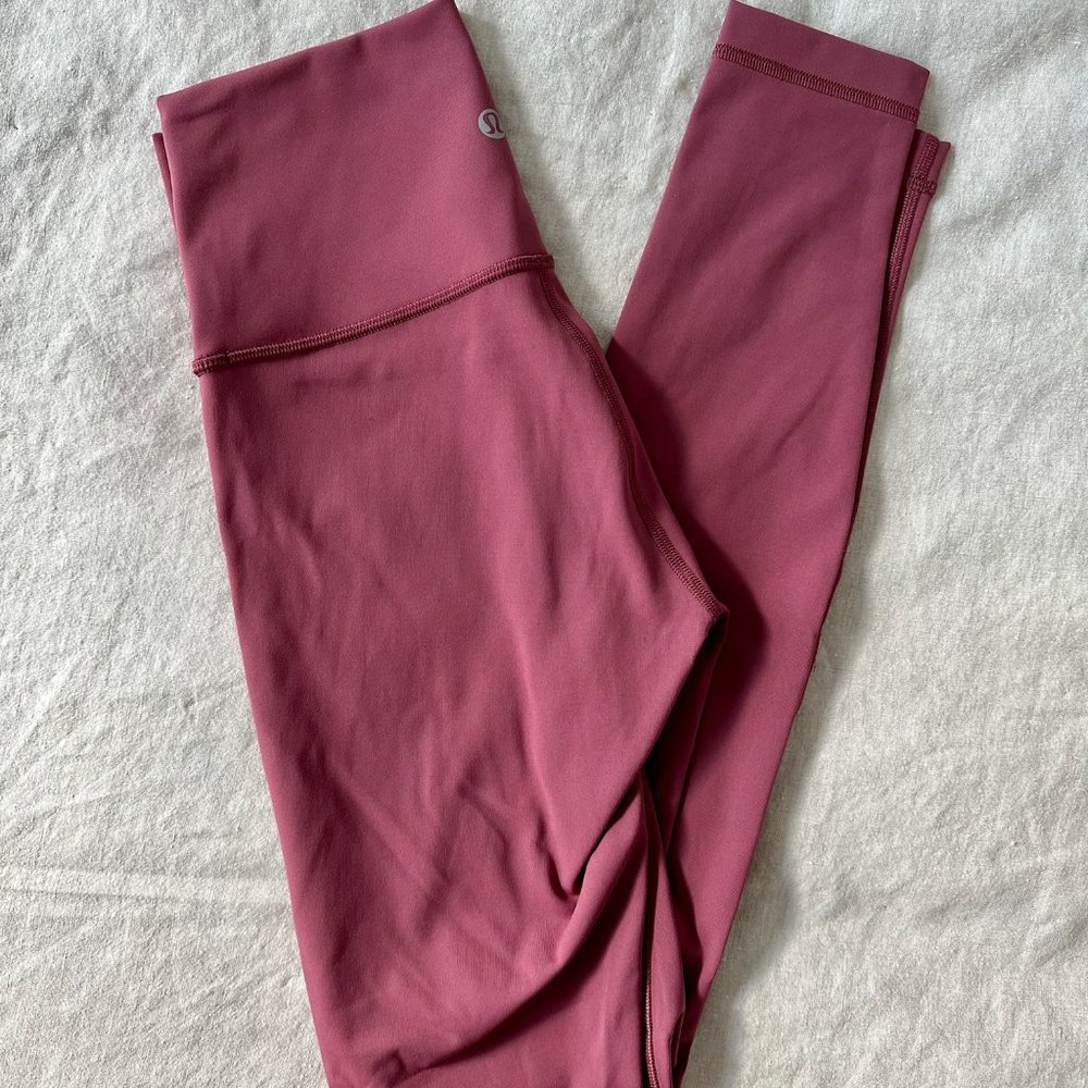 Lululemon Wunder Under 28" Leggings - SIZE 4